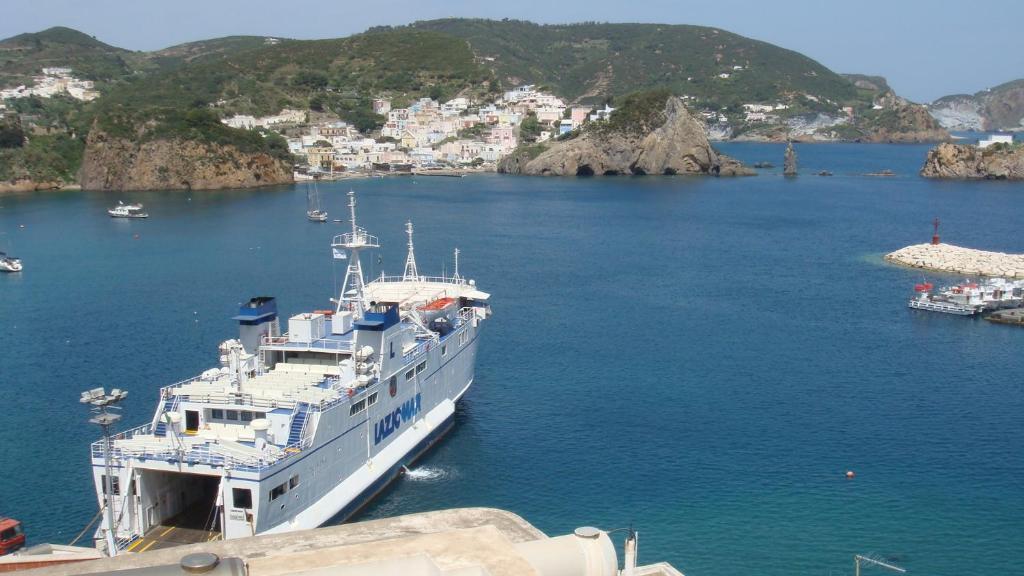 Hotel Del Capitano Ponza Eksteriør bilde