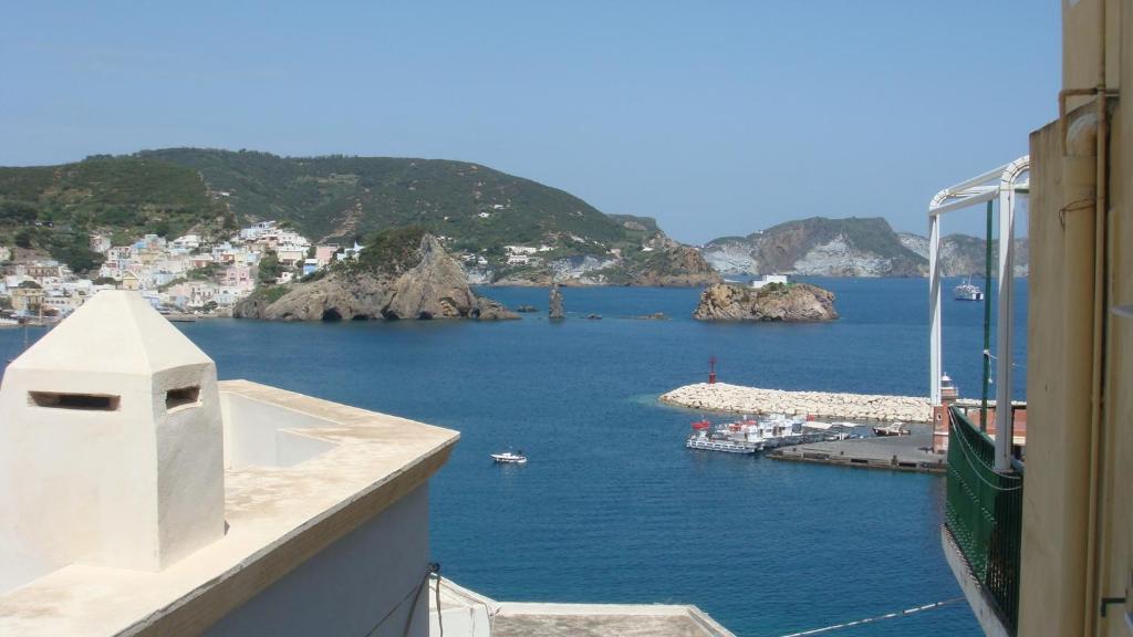 Hotel Del Capitano Ponza Eksteriør bilde
