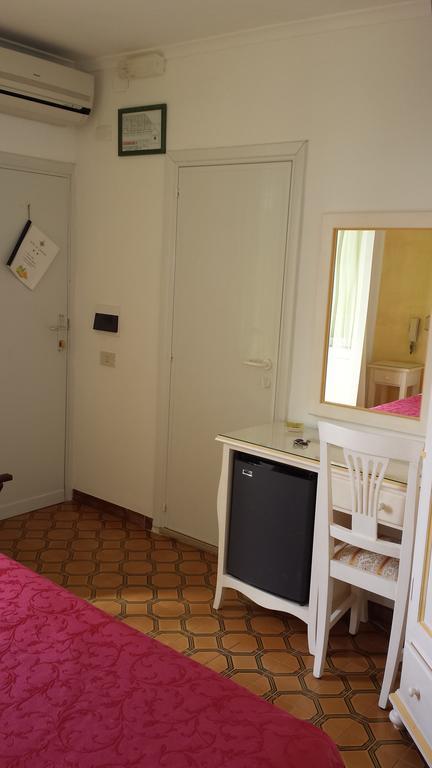 Hotel Del Capitano Ponza Eksteriør bilde